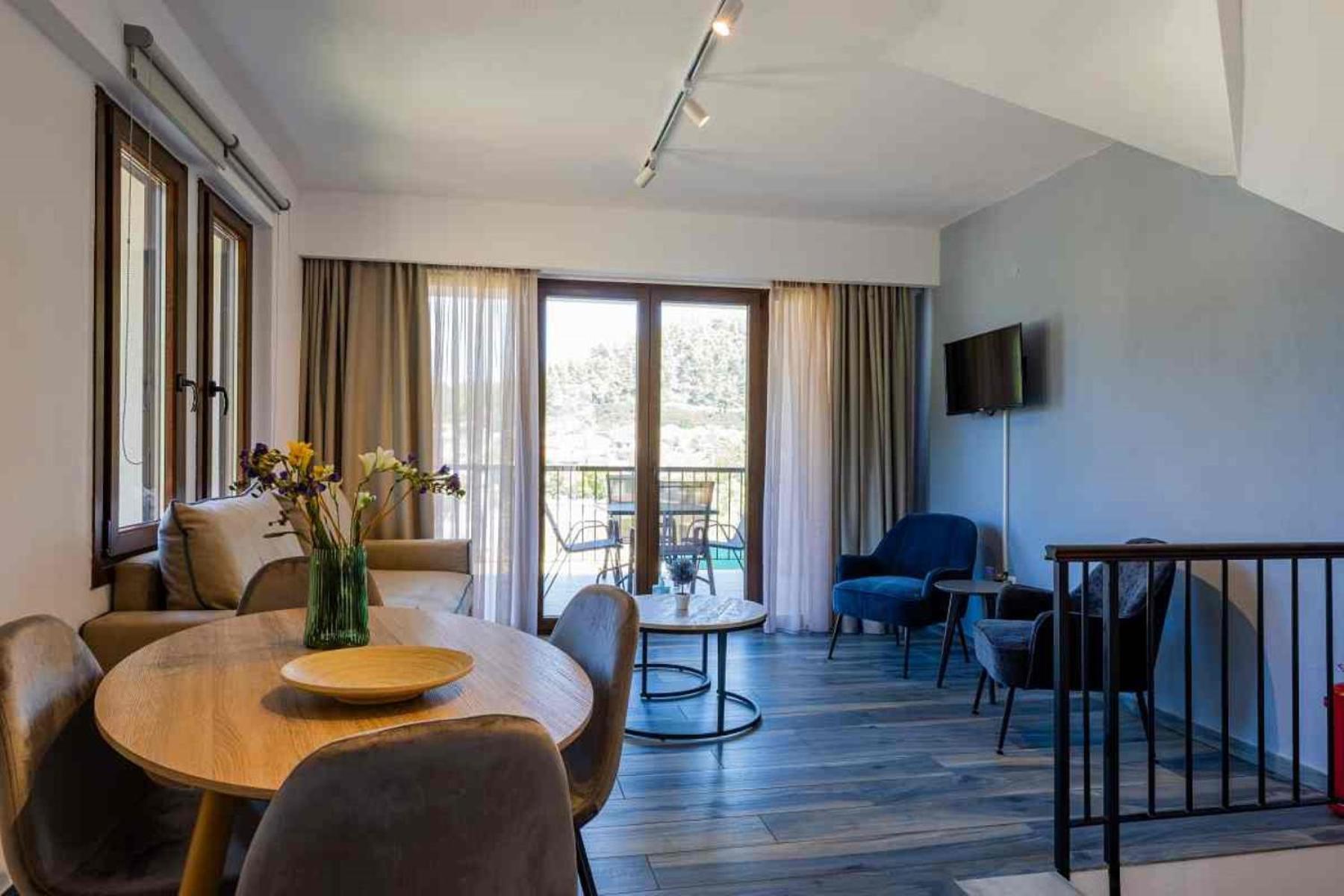 Penelope Luxury Suites Fourka Exterior foto